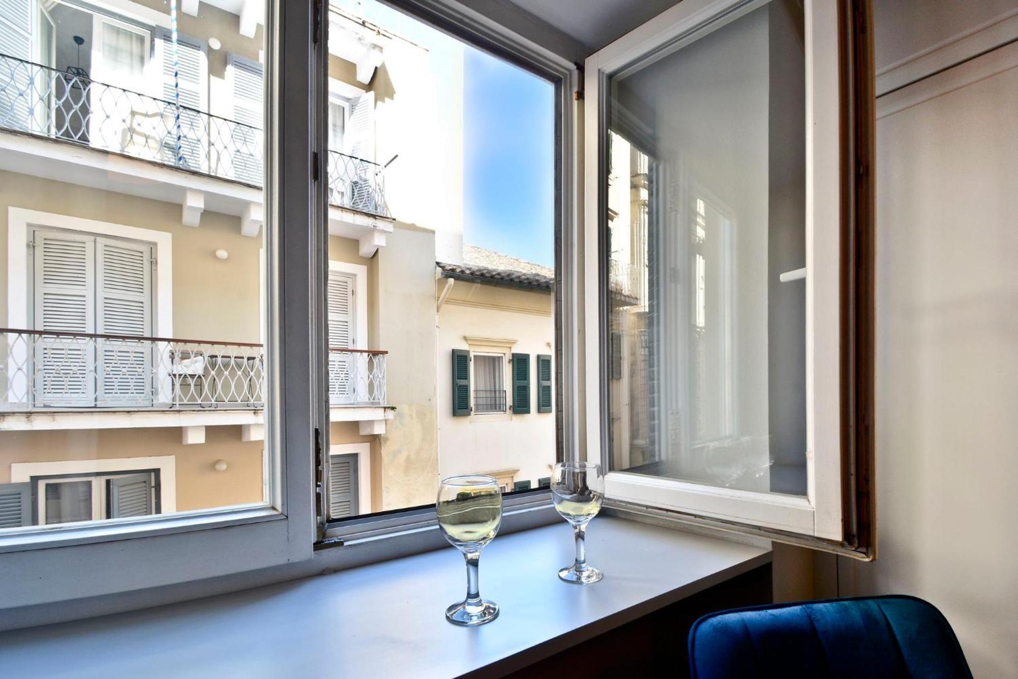 Liston Pied A Terre