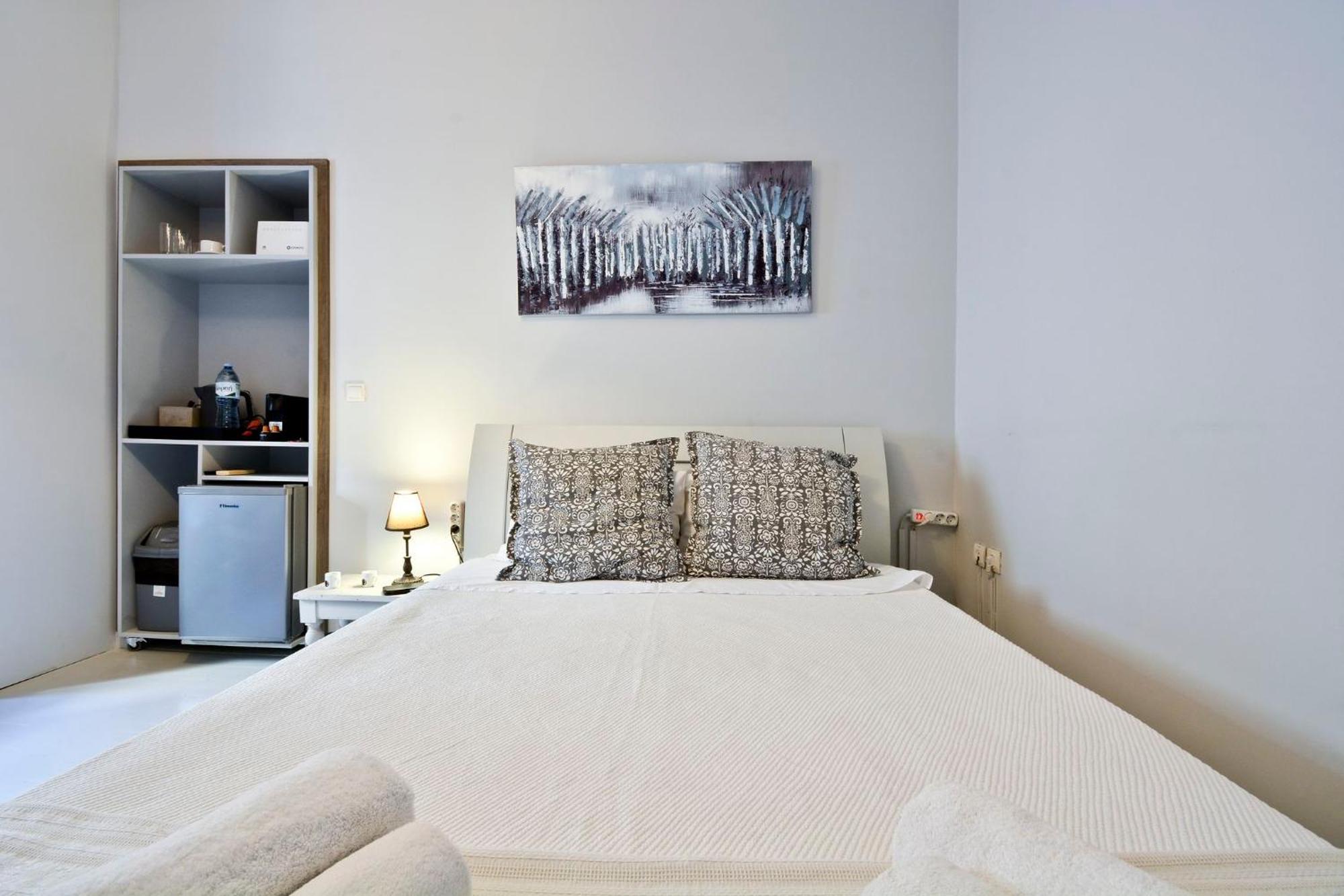 Liston Pied A Terre *